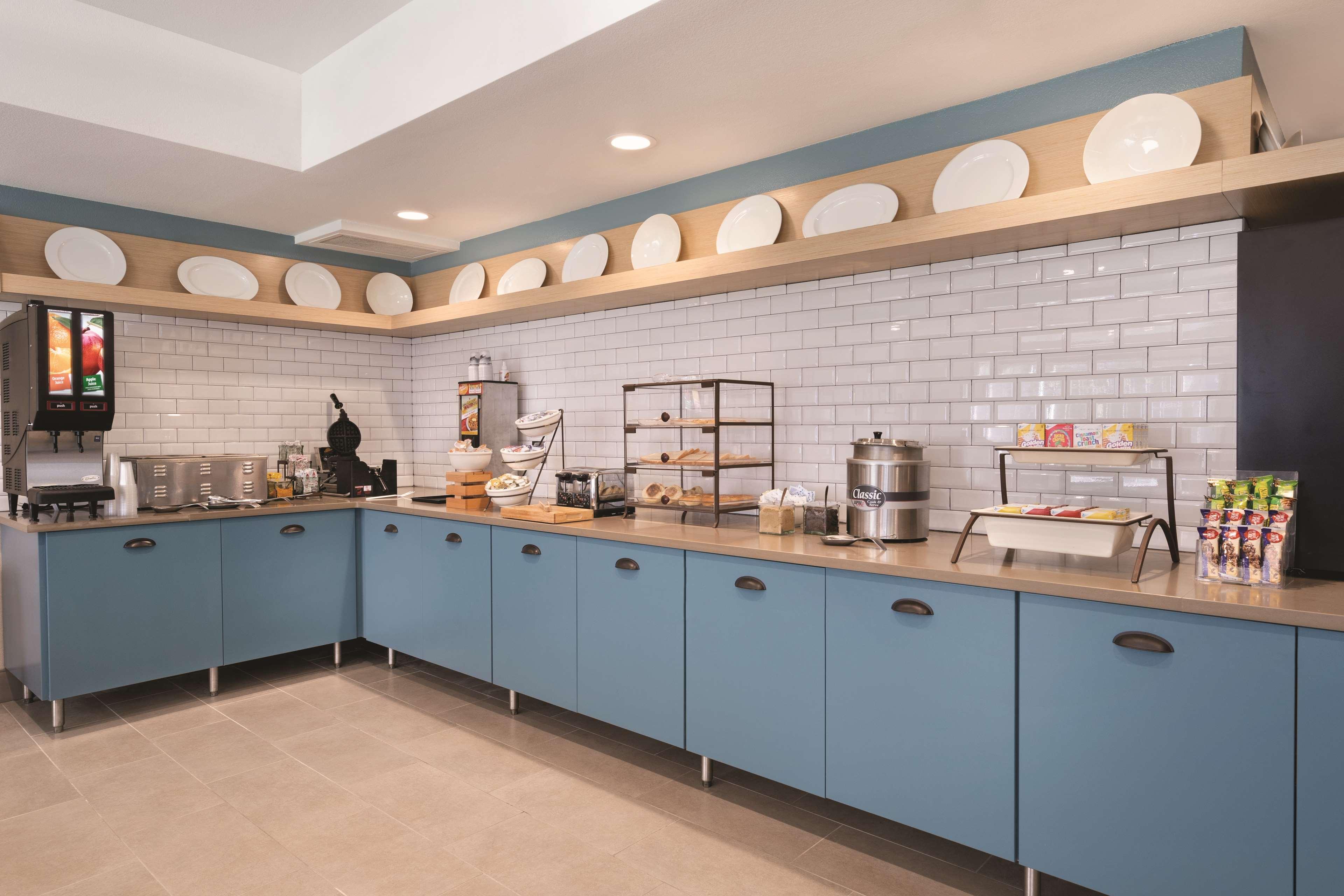 Country Inn & Suites By Radisson, Detroit Lakes, Mn Екстериор снимка
